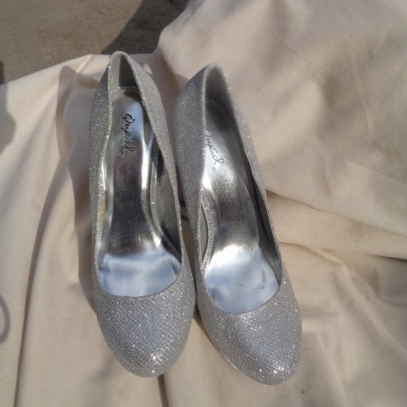Iridescent platform heels NWT 7 1/2 - Picture 3 of 13